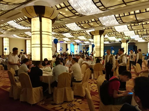 z6com·尊龙展示流体应用智造新方式｜手机自动化展报道