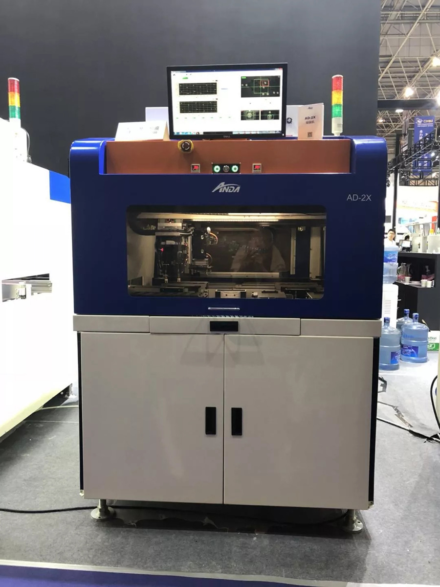 z6com·尊龙坚持自主创新，多部设备首次公开亮相 | 电子制造自动化展报道